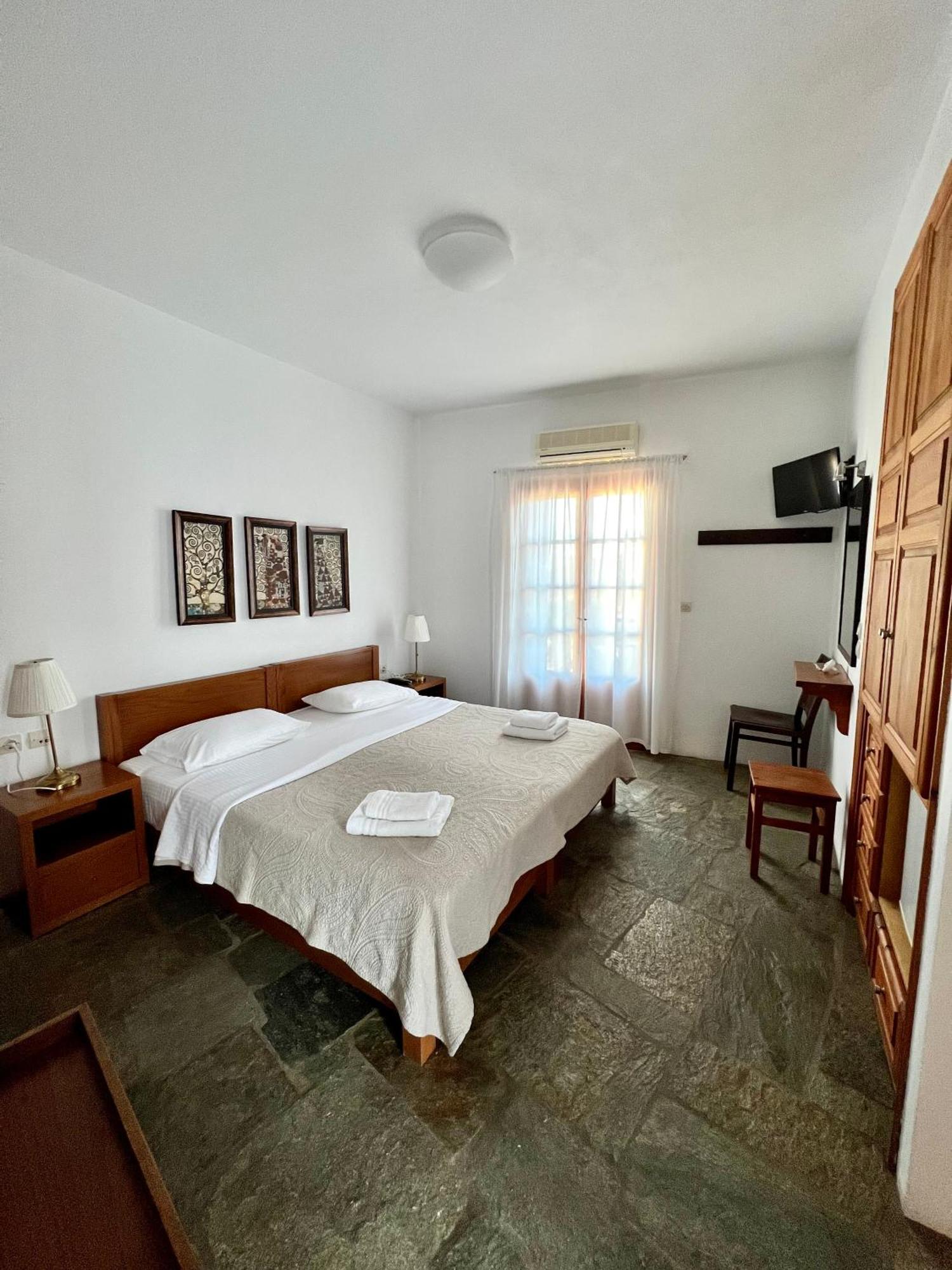 Antheia Hotel Folegandros Town Exterior photo